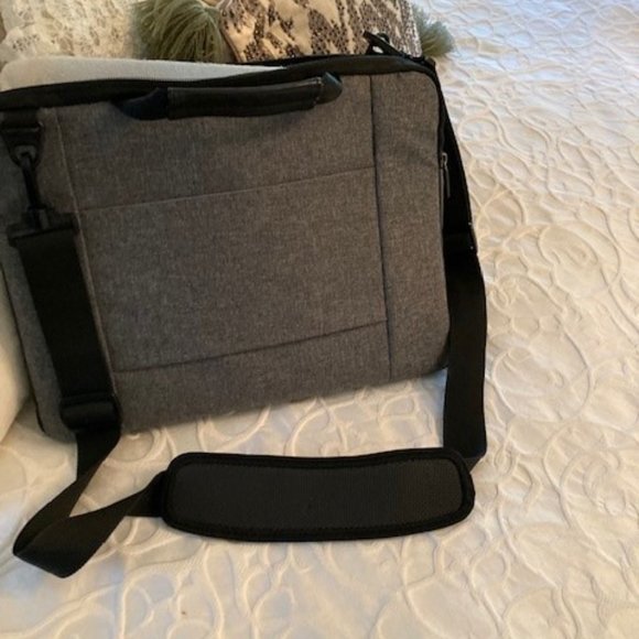 Targus Laptop Bag - Picture 5 of 5